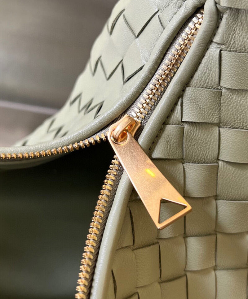 Bottega Veneta Teen Jodie 690225